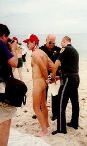 aftcops2.jpg - 12102 Bytes