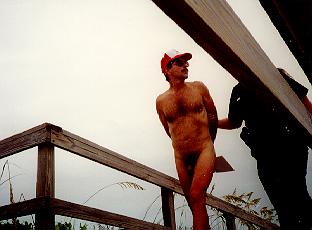 aftcops3.jpg - 13684 Bytes